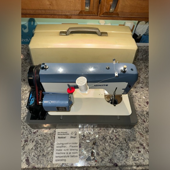 White Sewing Machine 
Zigzag Stitcher 35418 - Picture 13 of 16